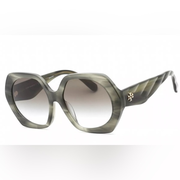 TORY BURCH Sunglasses Green Frame Transparent
Shaded Gradient - Picture 4 of 5